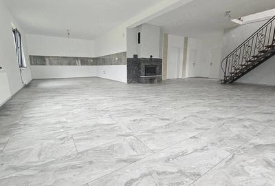 Casă cu Teren 3000 Mp în Luncoiu de Sus - 2