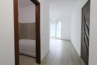 Apartament cu 4 camere decomandat în Păcurari - 14