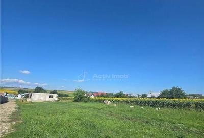Teren de 895 mp, în Central