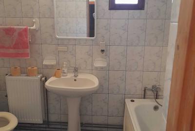 Casă cu 3 camere în Central - 2