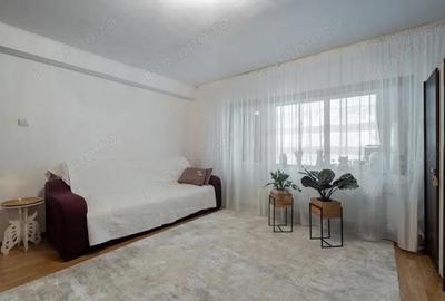 Apartament cu 4 camere decomandat, mobilat în Central - 1