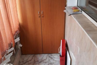 Apartament cu 3 camere semidecomandat, mobilat în Colentina - 17