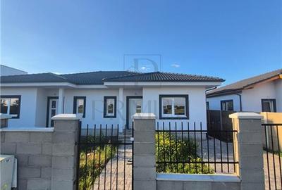 Duplex cu 3 camere cu Canalizare în Moșnița Nouă - 2