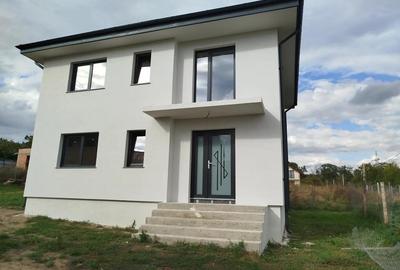 Vand casa in Burdujeni, Str. Anton Holban,zona Aleea Dumbravii - 6