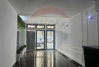 Spațiu comercial, de 425 mp, în Ultracentral