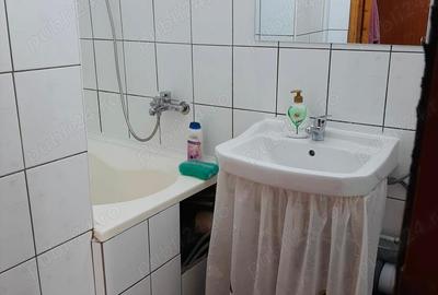 Garsonieră decomandată în CET - 3