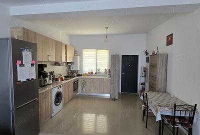 Casă cu Teren 249 Mp în Central - 7