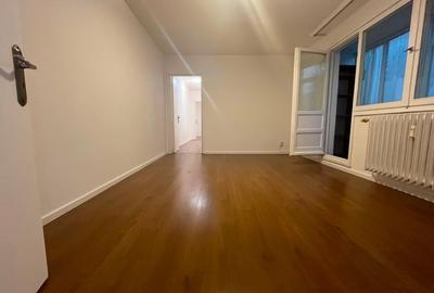 Proprietar vând apartament 3 camere zona Grand Arena