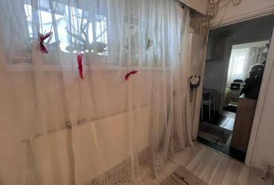 Apartament cu 2 camere decomandat în Micro 15 - 9