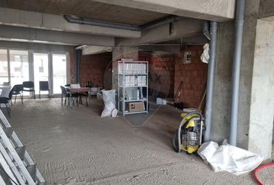 Spatiu comercial modern de inchiriat in zona Bulevardul Valea Larga - 4