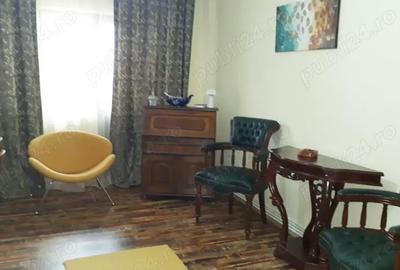 Apartament cu 4 camere decomandat în Găești - 2