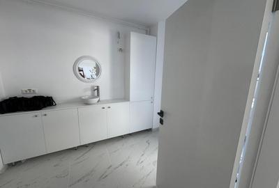 Afacere la cheie | Salon Manichiură | Drumul Osiei Rotar Park 2 - 6