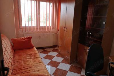 Inchiriez apartament cu 3 camere - 2