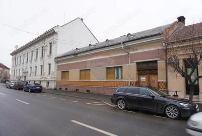 Casă cu 5 camere cu Teren 308 Mp în Central - 11