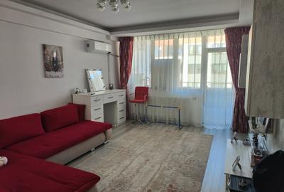 Apartament cu 2 camere decomandat, mobilat în 13 Decembrie
