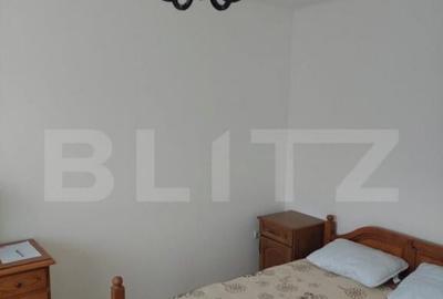 Casă cu 7 camere cu Teren 2000 Mp în Central - 16