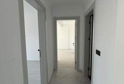 3 CAMERE_7 MINUTE DE_METROU N. TECLU - 3