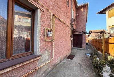 Apartament cu 4 camere semidecomandat, mobilat în Central - 32