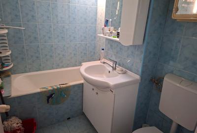 Apartament cu 3 camere decomandat, mobilat în Titan - 4