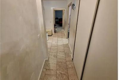Apartament cu 4 camere decomandat în Cornișa - 3