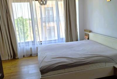 Apartament cu 3 camere decomandat, mobilat în Băneasa - 6