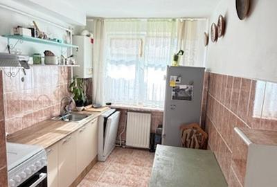 ZONA MANIU 3camere etaj2, finisat, balcon mare ,orientare sudica! - 2