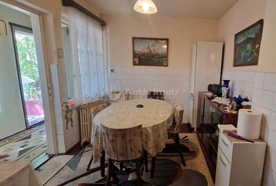 Casă cu 3 camere în Poenari - 8