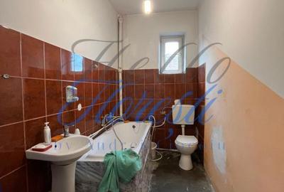 Apartament cu 3 camere decomandat în Andrei Mureșanu - 2