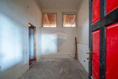 Spațiu comercial, de 210 mp, în Silva - 8