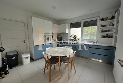 Apartament in vila, dispunere pe 3 niveluri. Gradina proprie. Terasa de 31 mp. - 5