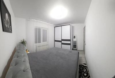 Apartament cu 2 camere semidecomandat în Micro 6 - 3