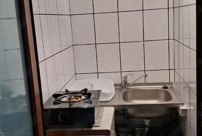 Garsonieră decomandată în Km 4 - 1