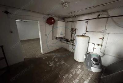 Casă cu 4 camere cu Teren 273 Mp în Central - 2