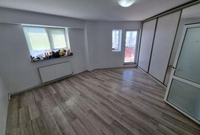 Apartament cu 3 camere decomandat, mobilat în Trocadero - 4