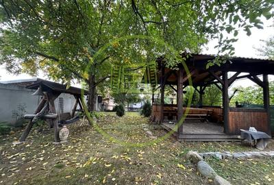 Casă individuală cu 4 camere cu Canalizare în Central