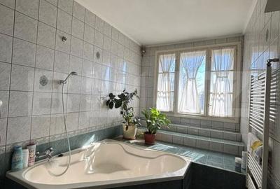 Apartament cu 3 camere în Ultracentral - 1