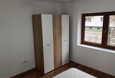 Apartament cu 3 camere în Central - 1
