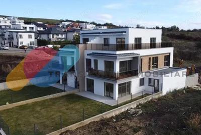 Duplex premium P+E+R cu view asupra orasului, in Voronet - 5