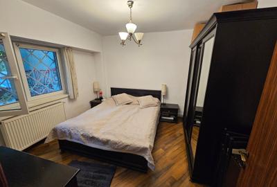 Apartament cu 3 camere semidecomandat în Drumul Sării - 4