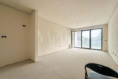Apartament cu 3 camere semidecomandat în Mărăști