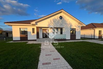 Casă cu 4 camere cu Teren 700 Mp în Unirea - 4