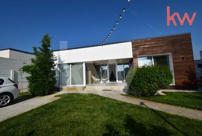 Casa - Bijuterie Arhitecturala cu Panouri Solare si Pompa de Caldura - 3