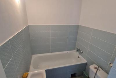 De inchiriat apartament cu 3 camere , Tineretului sector4 - 11