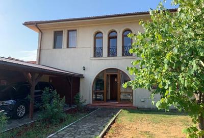 Curtea Domneasca, direct proprietar, vila tip B - 2