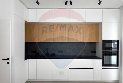 Casă cu 4 camere cu Teren 198 Mp în Nord-Est