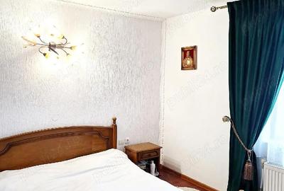 Casă cu 3 camere cu Teren 400 Mp în Central - 2