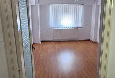 Apartament 3 camere, dec, 67 mp, Et. 4, Str. Pietei, Bl. 30, Zona Pod - 3