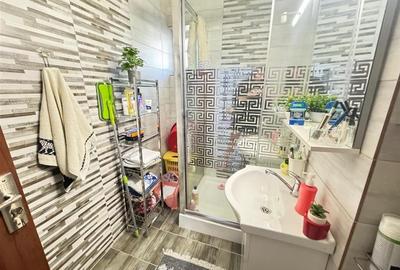 Apartament decomandat 3 camere balcon pivnita zona Vasile Aaron - 12