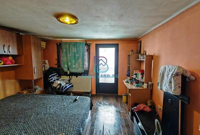 Soseaua Chitilei, zona Marmurei, casa P+E, suprafata 110mp, 4 camere teren 192mp - 12