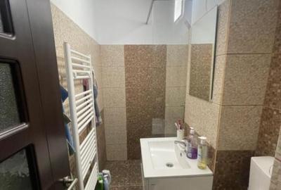 Apartament cu 2 camere semidecomandat în Craiovița Nouă - 3